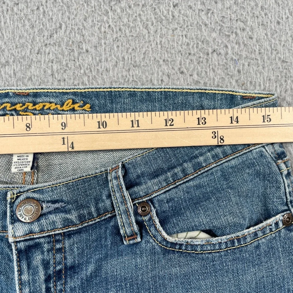 Abercrombie & Fitch Jeans Women 6L Blue Flare Stretch Low Rise Distressed Hem - Picture 5 of 7